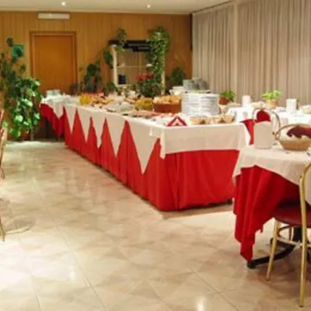 Gh San Giusto Hotel 3*