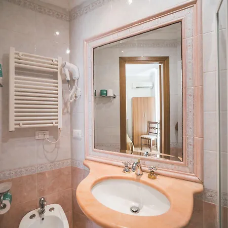 Hotel Gh San Giusto 3*