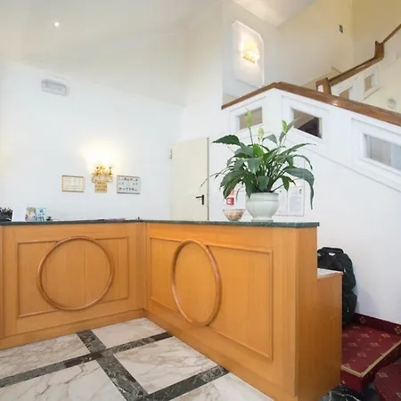 Gh San Giusto 3* Roma