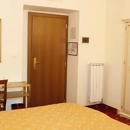 Gh San Giusto Hotel 3*