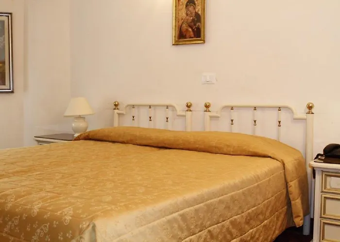 Gh San Giusto Hotel 3*